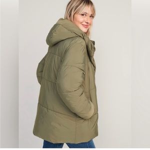 Old Navy Hooded Puffer Jacket in Washed Olive: Size XS